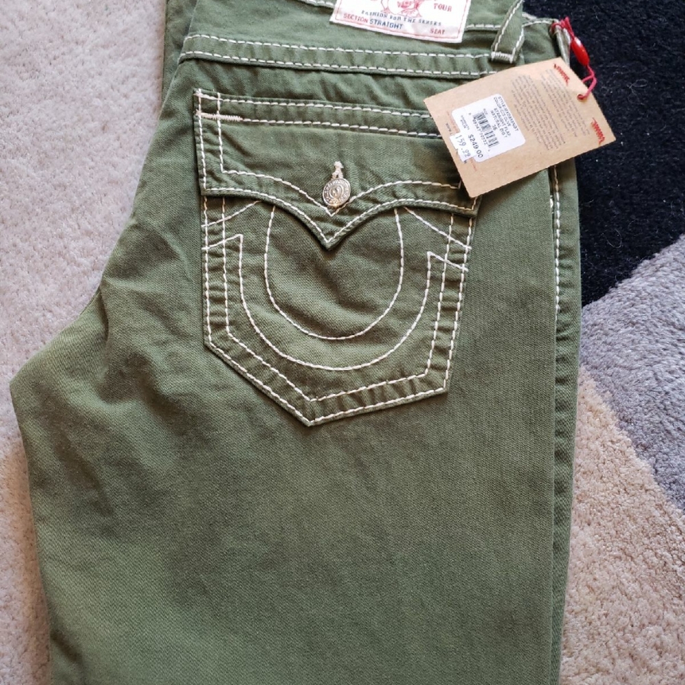 True Religion Natural Big T Sz 36×34 BNWT!!